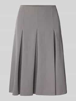 Review Knielange rok met plooien