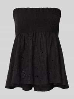Only Regular fit top met broderie anglaise model 'LLUZ'