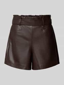 Zero Korte broek in leerlook met riem