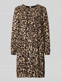 Betty Barclay Knielange jurk met ronde hals en smokdetails