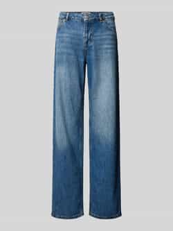 Review Essentials straight leg jeans