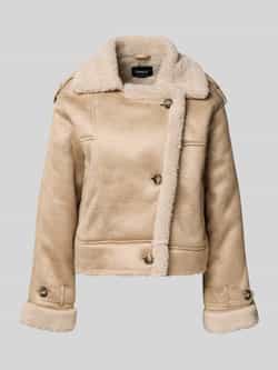 Only Loose fit jack in leerlook met asymmetrische knoopsluiting model 'YLVA'