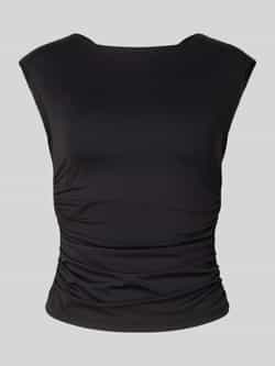 Gina Tricot T-shirt met cut-out aan de achterkant