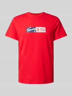 Tommy Jeans Plus Shirt met ronde hals TJM SLIM ENTRY GRAPHIC TEE EXT in grote maten met logo-borduursel op de mouw