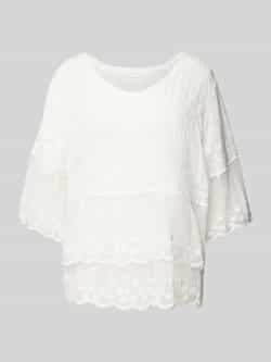 Apricot Blouse met all-over stitching