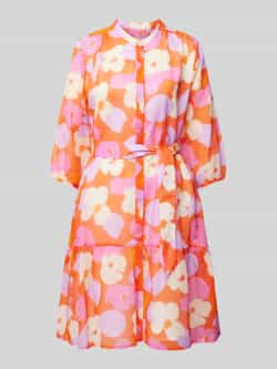 0039 italy Knielange jurk met blinde knoopsluiting model 'MILO'
