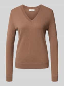 Christian Berg Woman Gebreide pullover met V-hals