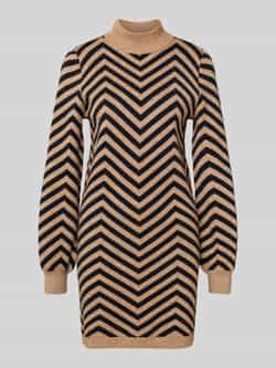 Only Flatteuze gebreide jurk van viscosemix model 'JULIA'