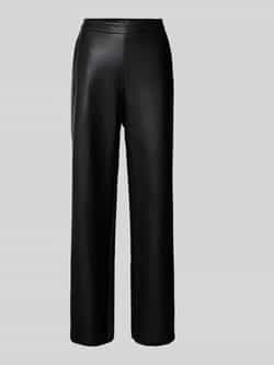 Betty Barclay Broek in leerlook met paspelzakken aan de achterkant
