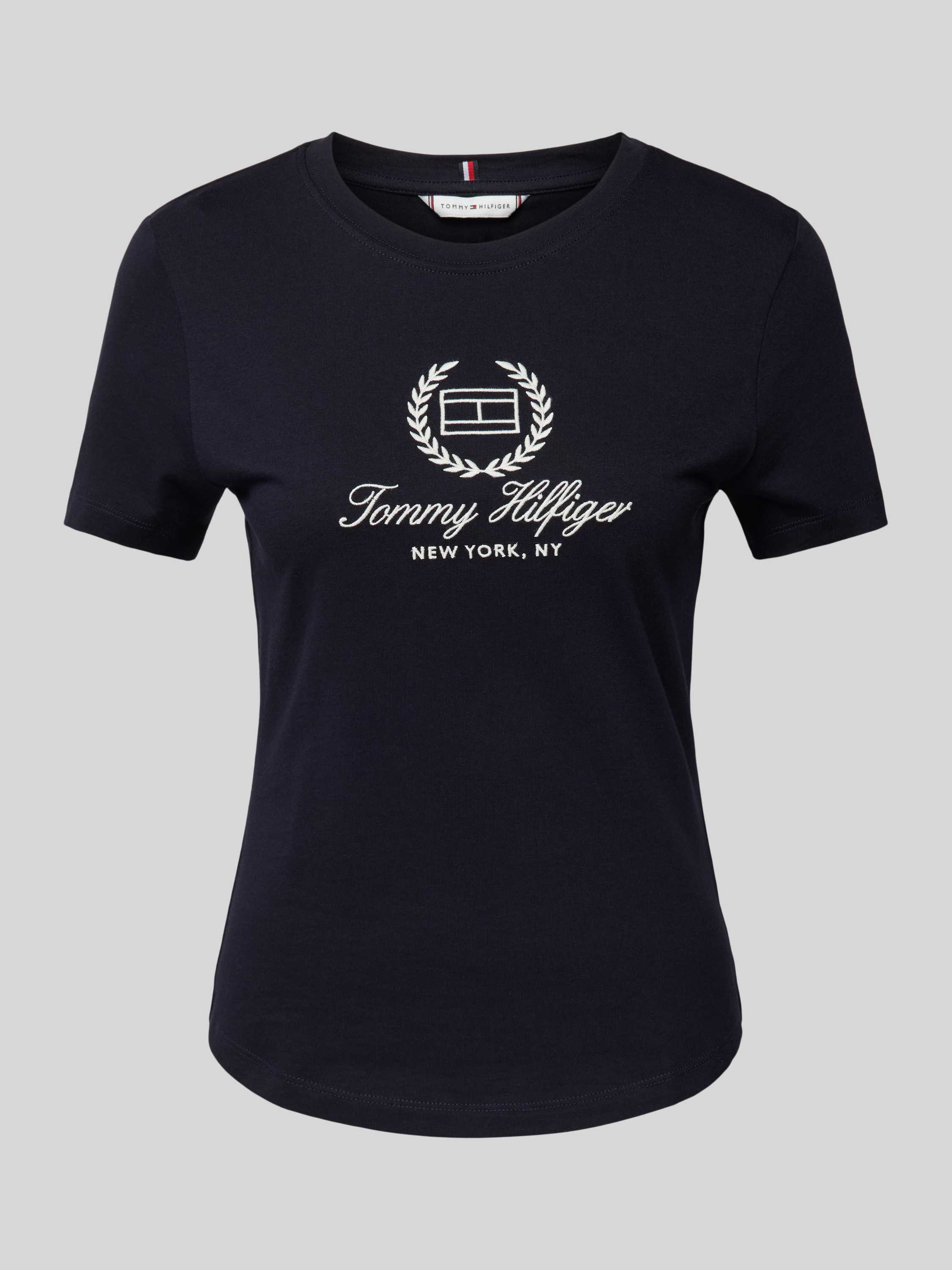 Tommy Hilfiger T-shirt SLIM FLAG SCRIPT TEE SS met logoprint op borsthoogte