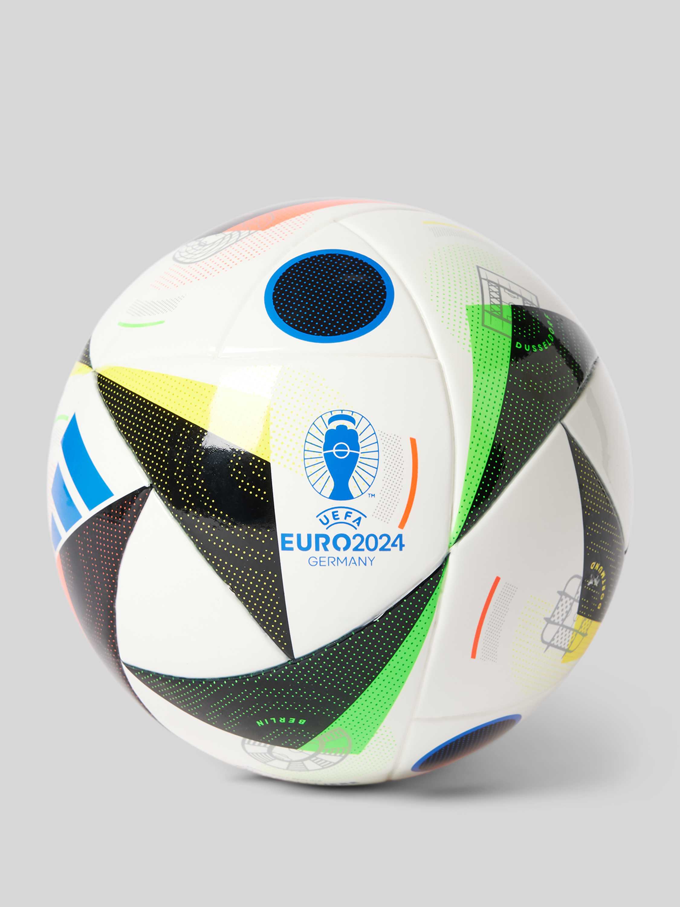 ADIDAS SPORTSWEAR Voetbal met statementprint model 'EURO24 MINI'