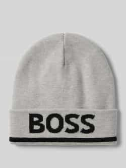 Boss Muts van viscosemix met labelstitching