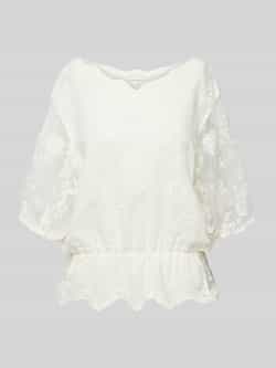 Apricot Blouse met gehaakt kant