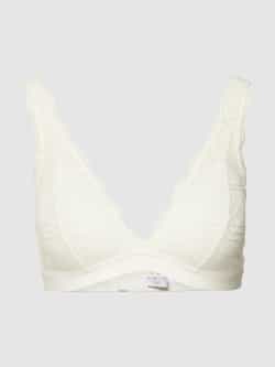 Mey Beha met stretch en kant