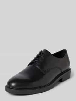 Vagabond Schoenen van runderleer model 'ALEX M'