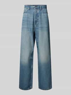 Weekday Baggy fit jeans in 5-pocketmodel model 'Astro'