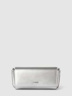 Calvin Klein Crossbody bags Evening Silberfarbene Umhängetasche K in zilver