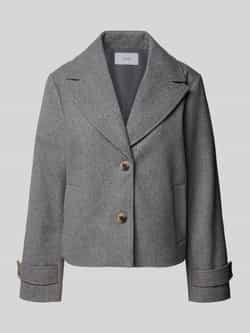 Vila Jack met reverskraag model 'SOLO'