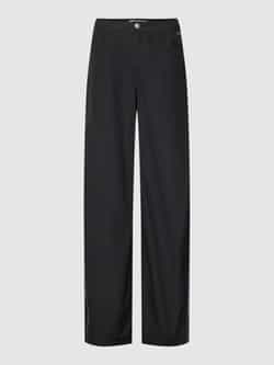 Review Broek met labelapplicatie