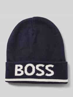 Boss Muts van viscosemix met labelstitching