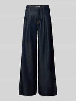MAC Jeans met wijde pijpen en steekzakken model 'NAILA'