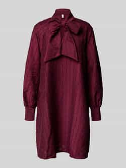 YAS Knielange jurk met stitchingdetails model 'JULINA'