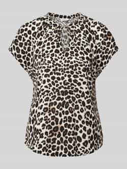 B.Young Blouse met druppelvormige hals model 'Joella'