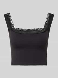 Only Slim fit korte top met kant model 'VICKY'