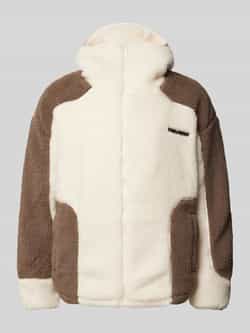 REVIEW Jack van teddybont met labelbadge