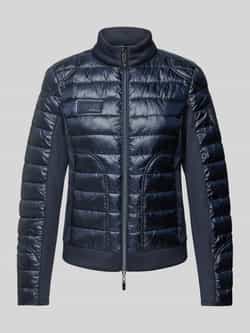 Monari Gewatteerd jack met labelpatch