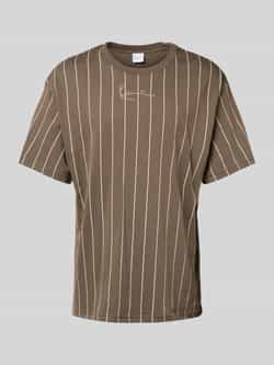 Karl Kani Small Signature Essential Pinstripe Tee light darkbrown sand T-Shirts & Polo's in bruin formaten: XL
