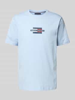 Tommy Hilfiger Shirt met korte mouwen FLAG BOX TEE Met een ronde hals