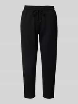 Christian Berg Woman Sweatpants met paspelzakken aan de achterkant