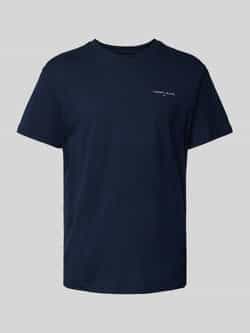 Tommy Jeans Plus Shirt met ronde hals TJM SLIM LINEAR CHEST SS TEE EXT