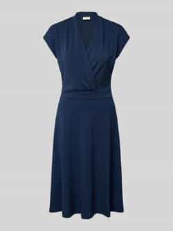 FREE QUENT Knielange jurk met V-hals model 'Yrsa'