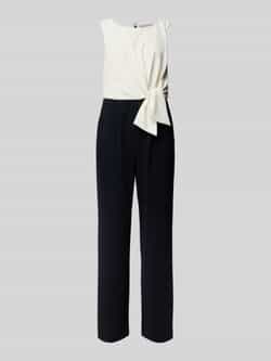 Christian Berg Cocktail Jumpsuit met knoopdetail