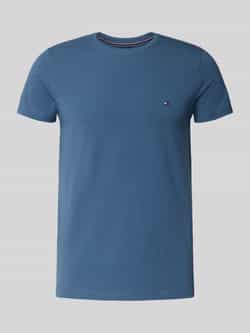Tommy Hilfiger Slim fit T-shirt van een mix van katoen en elastaan