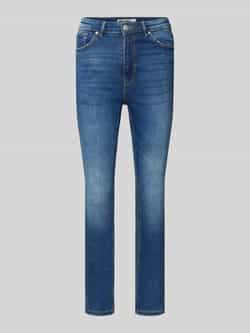 Review Essentials skinny jeans