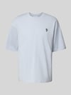 REVIEW T-shirt o kroju relaxed fit z okrągłym dekoltem Lodowy błękitny