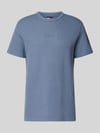 Tommy Jeans Slim Fit T-Shirt mit Strukturmuster Jeansblau