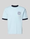 PROHIBITED t-shirt o kroju slim fit z wyhaftowanym motywem Jasnoniebieski