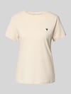 GUESS Activewear Regular Fit T-Shirt mit Logo-Applikation Modell 'Colette' Sand