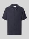 Lindbergh Relaxed Fit Freizeithemd mit Strukturmuster Dunkelblau