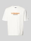 Tommy Jeans Regular Fit T-Shirt aus reiner Baumwolle Offwhite