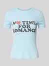 Jake*s Casual T-shirt z efektem prążkowania i napisem Lodowy błękitny