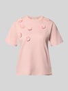 Christian Berg Woman t-shirt z kwiatowymi aplikacjami Fiołkoworóżowy