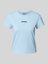 REVIEW T-Shirt mit Label-Print Hellblau