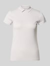 Marc Cain t-shirt o kroju slim fit z wysoko zabudowanym kołnierzykiem polo Kamienny