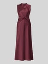 Rinascimento Cocktailkleid aus Satin mit Raffungen Bordeaux
