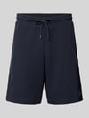 REVIEW Sweatshorts mit Strukturmuster Marine